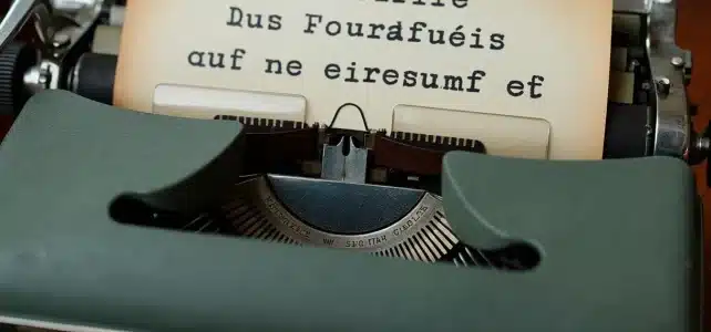 Les subtilités de la typographie française : comment utiliser les caractères spéciaux correctement